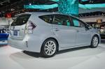 Toyota Prius V 2011 года